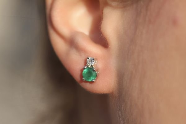 1,20 Karat Pırlanta Zümrüt Küpe