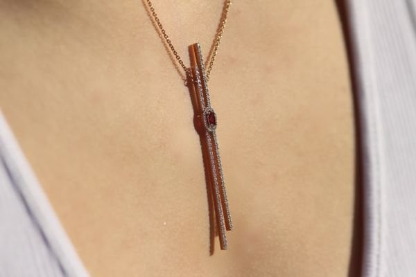 0,51 Karat Pırlanta Yakut Kolye