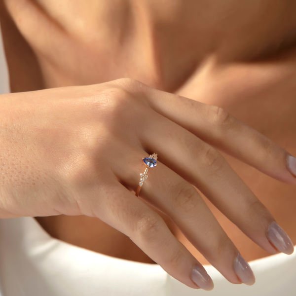 Pırlanta Tanzanit Yüzük