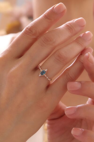 0,50 Karat Pırlanta Vintage Oval London Blue Yüzük